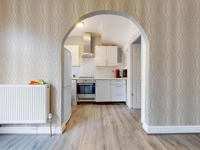 Ansell Road, London, Greater London 4 bed terraced house to rent £4,750 pcm £1,096 pw