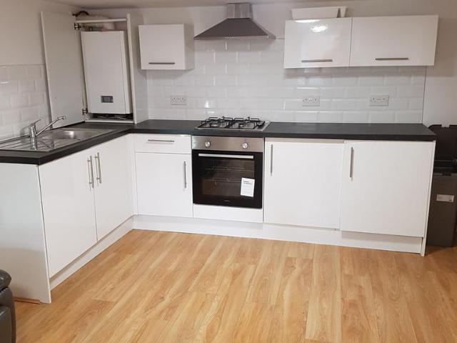 Anson Road, Manchester, M14 3 bed apartment to rent £1,650 pcm £381 pw