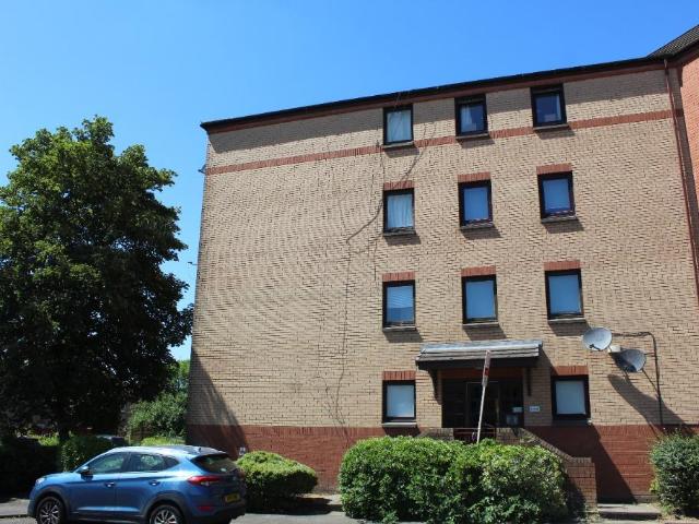Anson Street, Bridgeton, Glasgow, G40 1 bed flat £700 pcm £162 pw