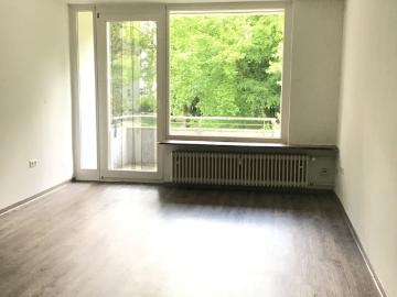 Ansprechende 3 Zimmer Wohnung mit Balkon in der Nähe des Obersees!