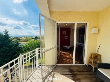 Ansprechende Wohnung mit Loggia und Garagenparkplatz