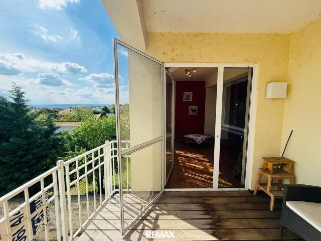 Ansprechende Wohnung mit Loggia und Garagenparkplatz