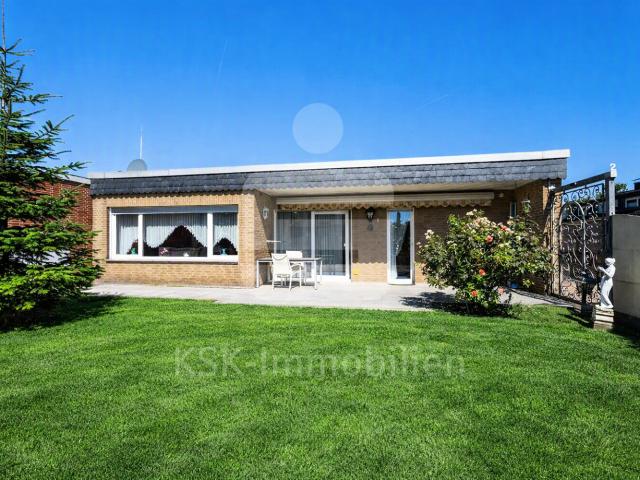 Ansprechender Bungalow mit Vollunterkellerung in ruhiger Lage von Berrendorf