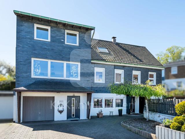 Ansprechendes Ein /Zweifamilienhaus in bevorzugter Stadtrandlage von Wermelskirchen