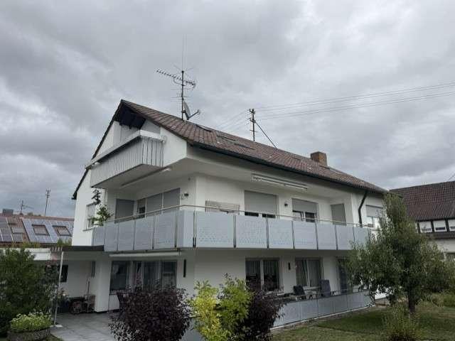 Anspruchsvolle 3 Zimmer Dachgeschosswohnung in Dagersheimn
