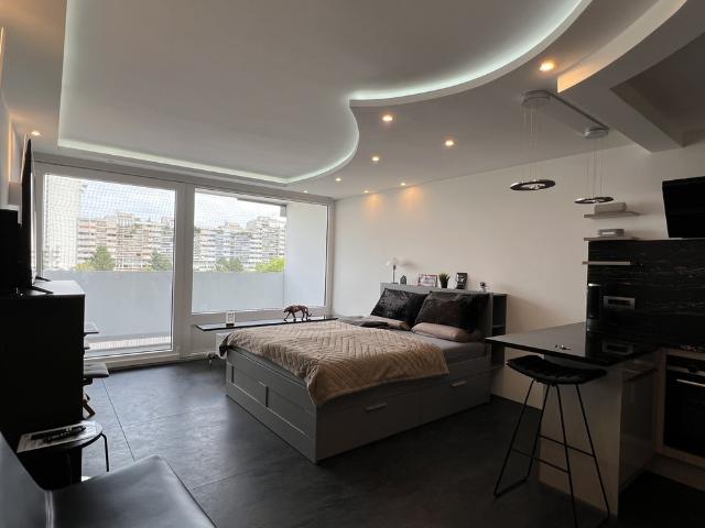 Anspruchsvolles Apartment mit hochwertiger Ausstattung am OEZ U1U3Bus
