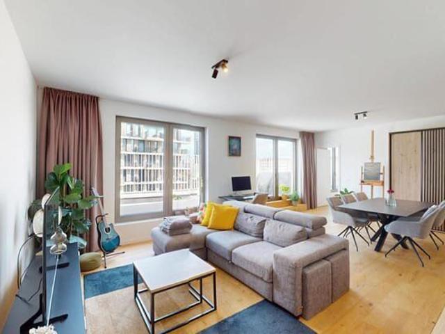 ANTWERP EILANDJE – Bright apartment with spacious terrace