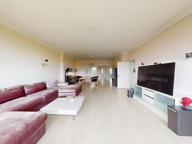ANTWERP Two room apartment with a view of the City Park!