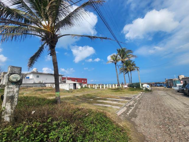 Ant?n Lizardo, Terreno en VENTA frente al mar, primera l?nea en esquina 811m2