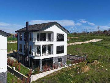 Çanta Mahallesinde Doğa Ve Deniz Manzaralı 5+3 Satılık Villa