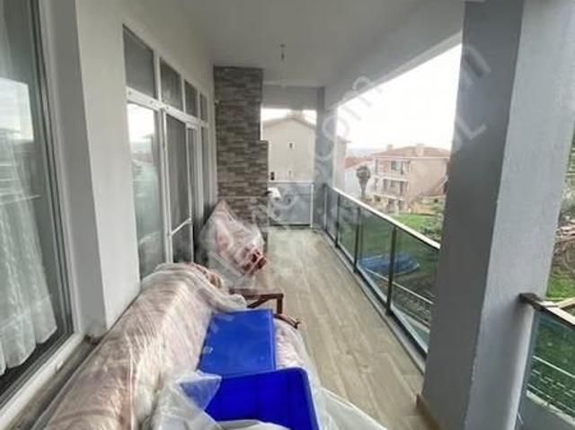 Çanta Sancaktepe Madenli Sitesinde Denize 50m 2+1 Yazlık Daire!