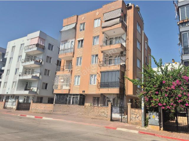 Antalya Muratpaşa 2+1 Satılık Asansör Arakat Ayrımutf Parkakarşı