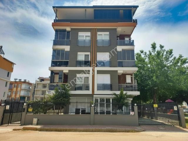Antalya Muratpaşa Etiler'de Sıfır 1+1 Giriş Kat Kiralık Daire