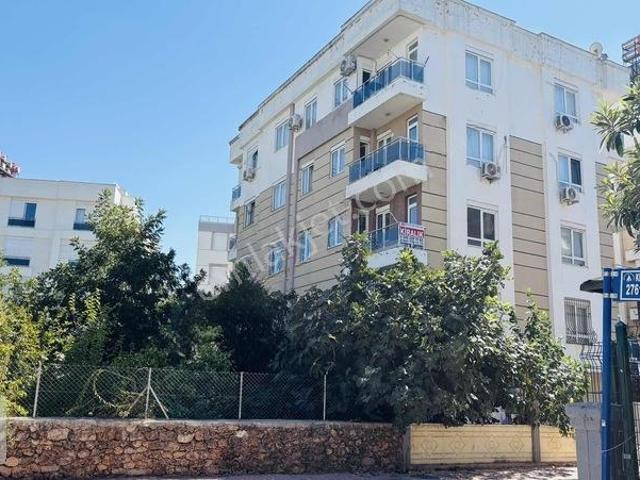 Antalya Muratpaşa Kızılarıkta Satılık 2*1