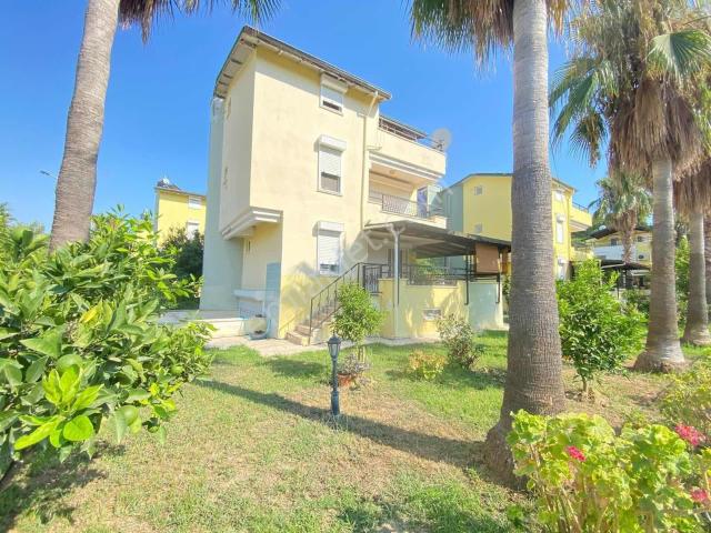 Antalya Manavgat Çengerde Satılık 4+1 Villa