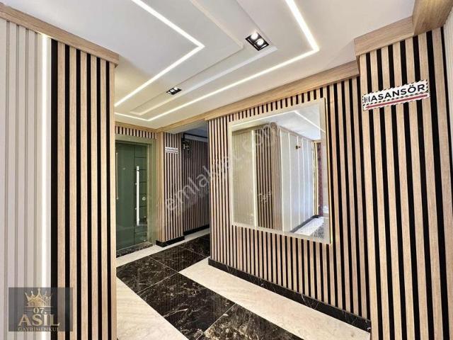 Antalya Merkezde Genış Önü Açık Köşebaşı 2+1