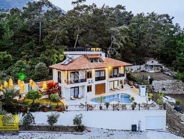Antalya /adrasan'da Turizme Uygun Satılık Lüks Villa/ Butik Otel