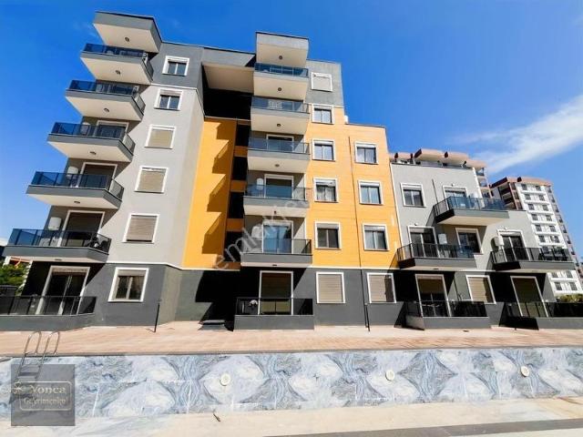 Antalya Altıntaş Eşyalı, Havuzlu, Kapalı Otoparklı 1+1