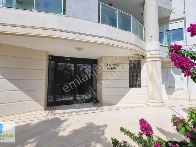 Antalya Altıntaş'ta Karatay Sitesi Geniş 3+1 Kiralık Daire