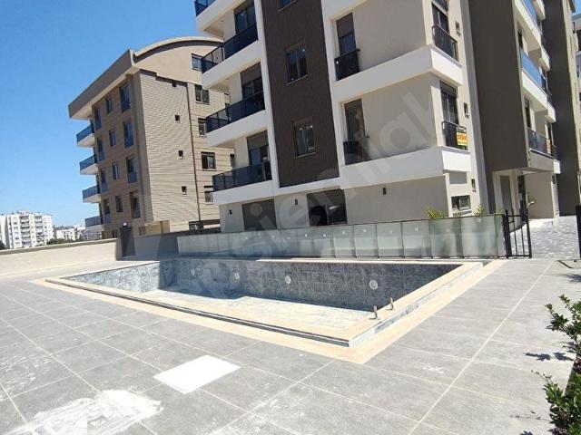 Antalya Çankaya'da Havuzlu Ebebeyn Banyolu, 2+1 Satılık Daire