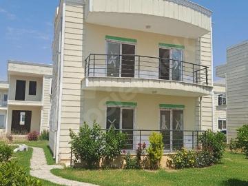 ANTALYA BADEMAĞACIN DA SATILIK SİTE İÇERİSİN DE 2+1 SIFIR VİLLA