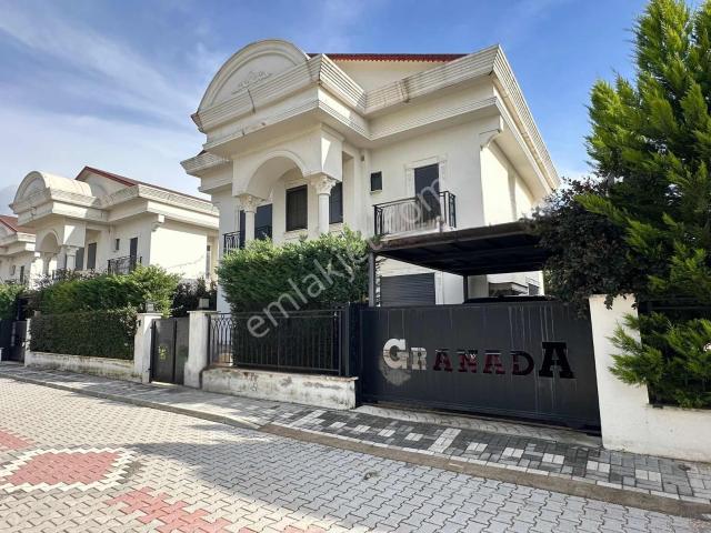 Antalya Belek Granada Villalarında Satılık 6+1 Müstakil Villa