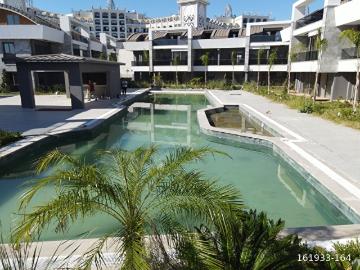 Antalya Belekte Lüks Sitede Satılık 1+1 Bahçeli Daire