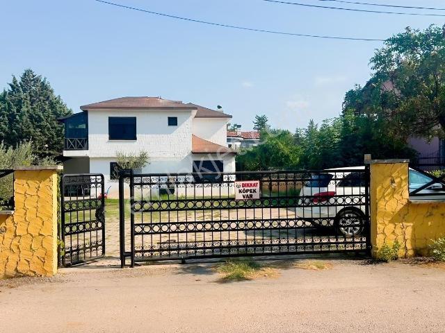 Antalya Duacı'da Fırsat Satılık Havuzlu Villa