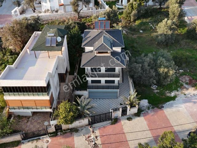 Antalya Demre Kumdağı'nda Deniz Manzaralı Müstakil Havuzlu Lüks Villa