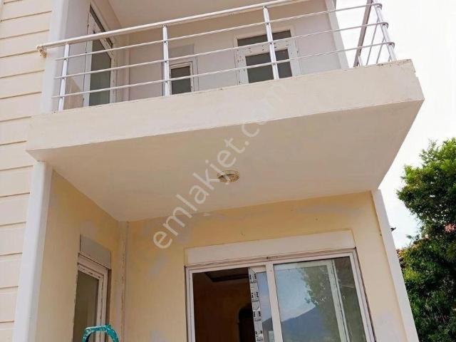 Antalya Döşemealtı Bademağacı Site İçinde Satılık Villa 2+1 Acil