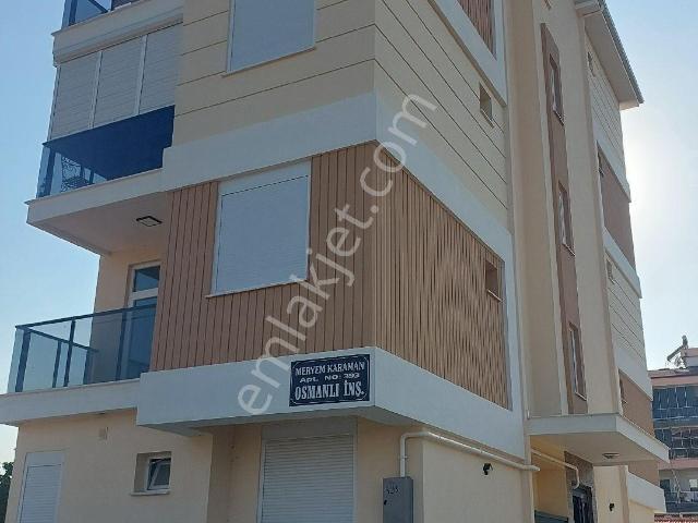 Antalya Döşemealtı Bahçeyaka Da Katta Satılık 1+1