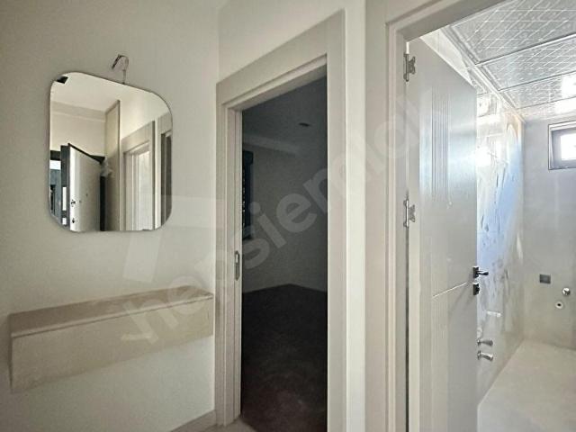 Antalya Döşemealtı Belediye arkası katta 1+1 satılık daire