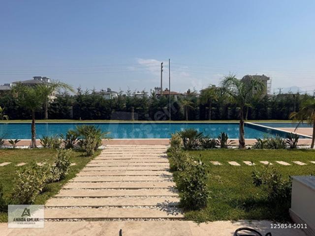 Antalya Döşemealtı Satılık 3+1 Özel Bahçe kullanımlı Site içinde