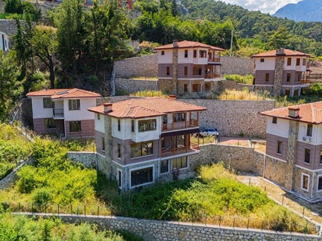ANTALYA HİSARÇANDIR GEDELLER'DE SATILIK 4+1 MÜSTAKİL VİLLA