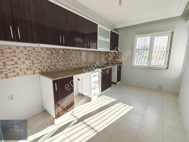 Antalya Kültür Emlaktan Lf09 Yolu Yakını 2+1 Satılık Daire