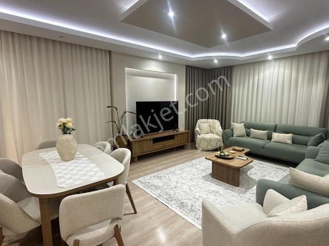 Antalya Kumluca Meydan Mahallesi Şeref Rezidanceta 3+1 Satılık