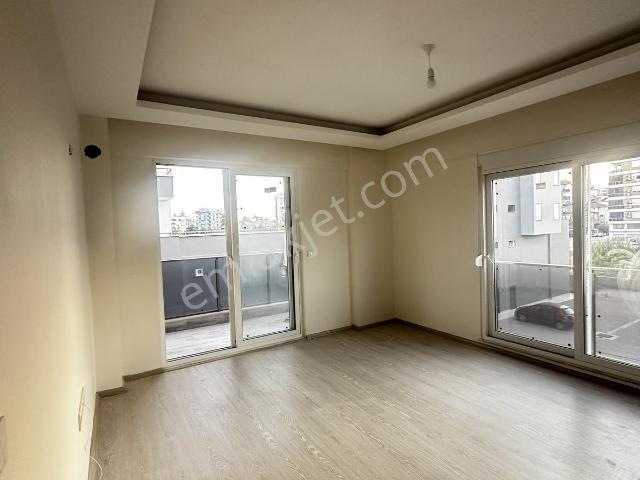 Antalya Kumluca Narenciye Mah Sıfır Site İçerisinde Kiralık 2+1