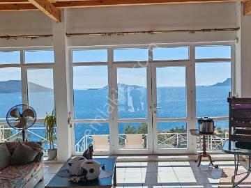 Antalya Kaş Denize Sıfır Satılık Villa 1.500 M² Yatırımlık