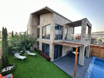 Antalya Kadriyede Müstakil Havuzlu Ve Bahçeli 3+1 Villa | Tekce