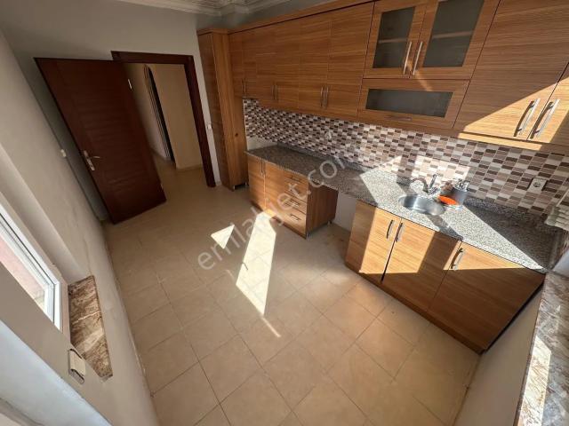 Antalya Kepez Şafakta Kiralık Ara Katta 3+1 Daire No.20372
