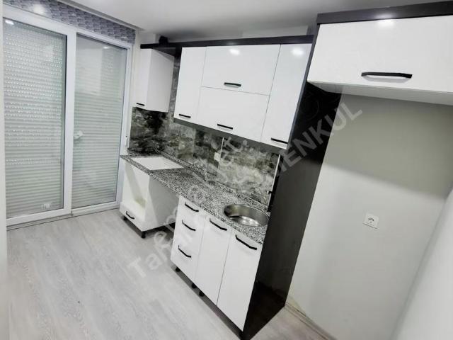 Antalya Kepez Kütükçü Mah. Kiralık Ayrı Mutfak 2+1 Y.giriş Daire