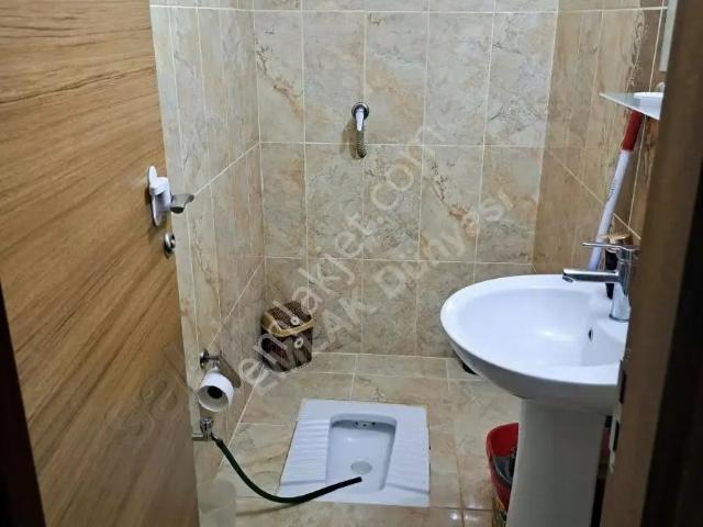Antalya Kepez Ünsal Mah. Güzelyurt Sitesi'nde Satılık 2+1 Daire
