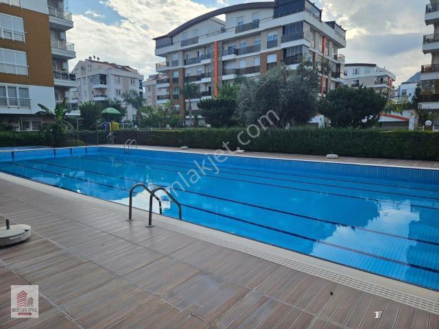 Antalya Konyaaltı Hurma'da Havuzlu Site İçinde Kiralık Daire