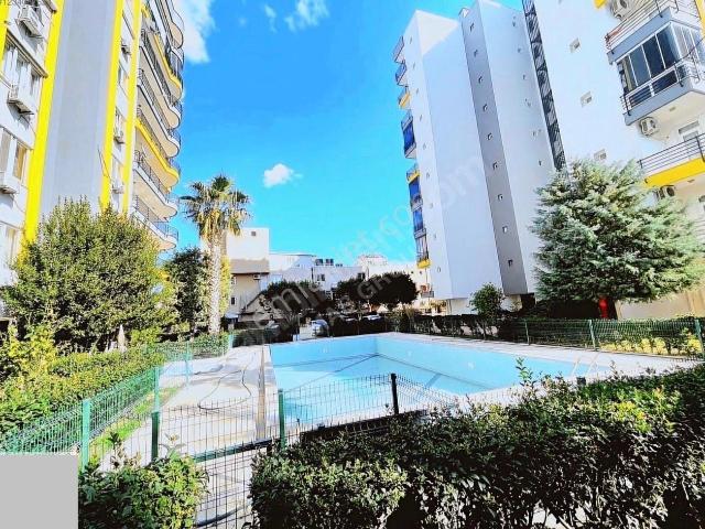 Antalya Konyaaltı Uncalı Mahallesinde Havuzlu Site İçinde Doğalgazlı 3+1 Daire