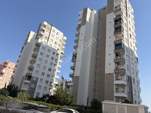 Antalya Konyaaltı Uncalı Kiralık 3+1 Havuz. Doğalgaz Açık Otoparklı