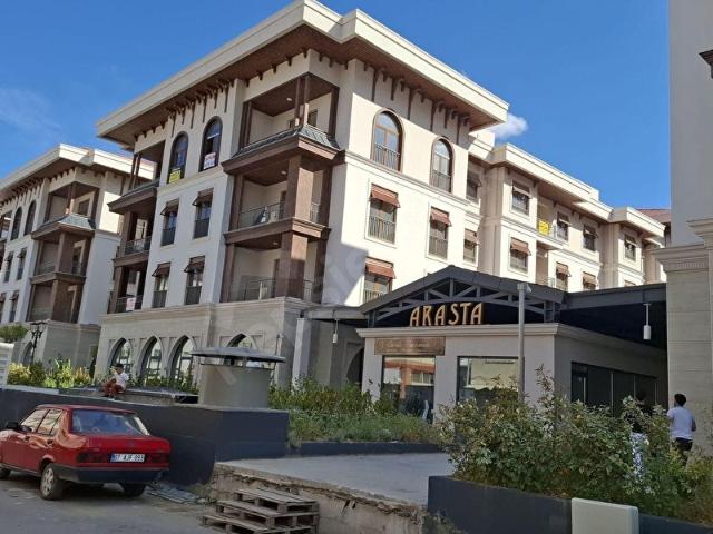 ANTALYA KORKUTELİ'NDE 2+1 AÇIK MUTFAKLI DOĞALGAZLI SATILIK DAİRE