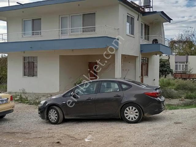 Antalya Serik'te Satılık 1.200 M2 Arazi İçinde 2 Katlı Bina