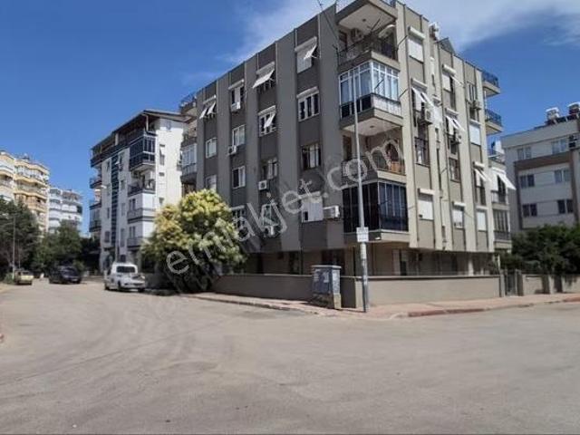 Antalya Yenigün Mahallesi'nde 2+1 Bakımlı Kiralık Daire