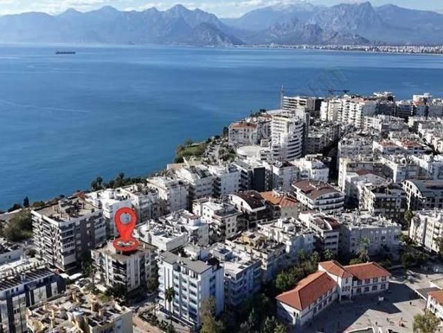 Antalya'nın Kalbınde Kıralık 4 + 1 Daıre