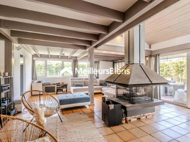 Anthy sur Léman proche Genève maison lumineuse avec garage, terrasse et jardin